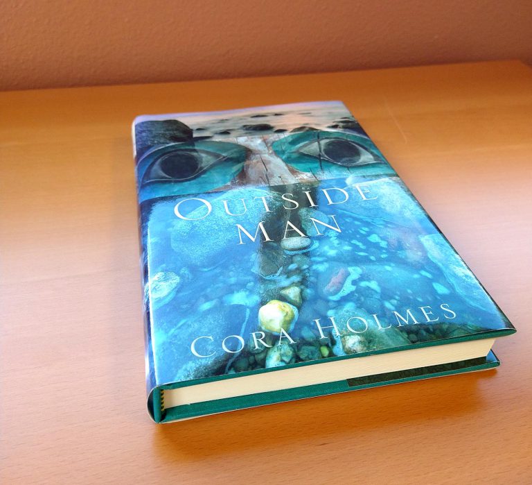 How to Choose the Right Book Cover Finish Matte vs. Gloss vs. UV