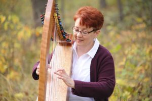 Read more about the article Interview with Harp Rebel & Published Author Cindy Shelhart